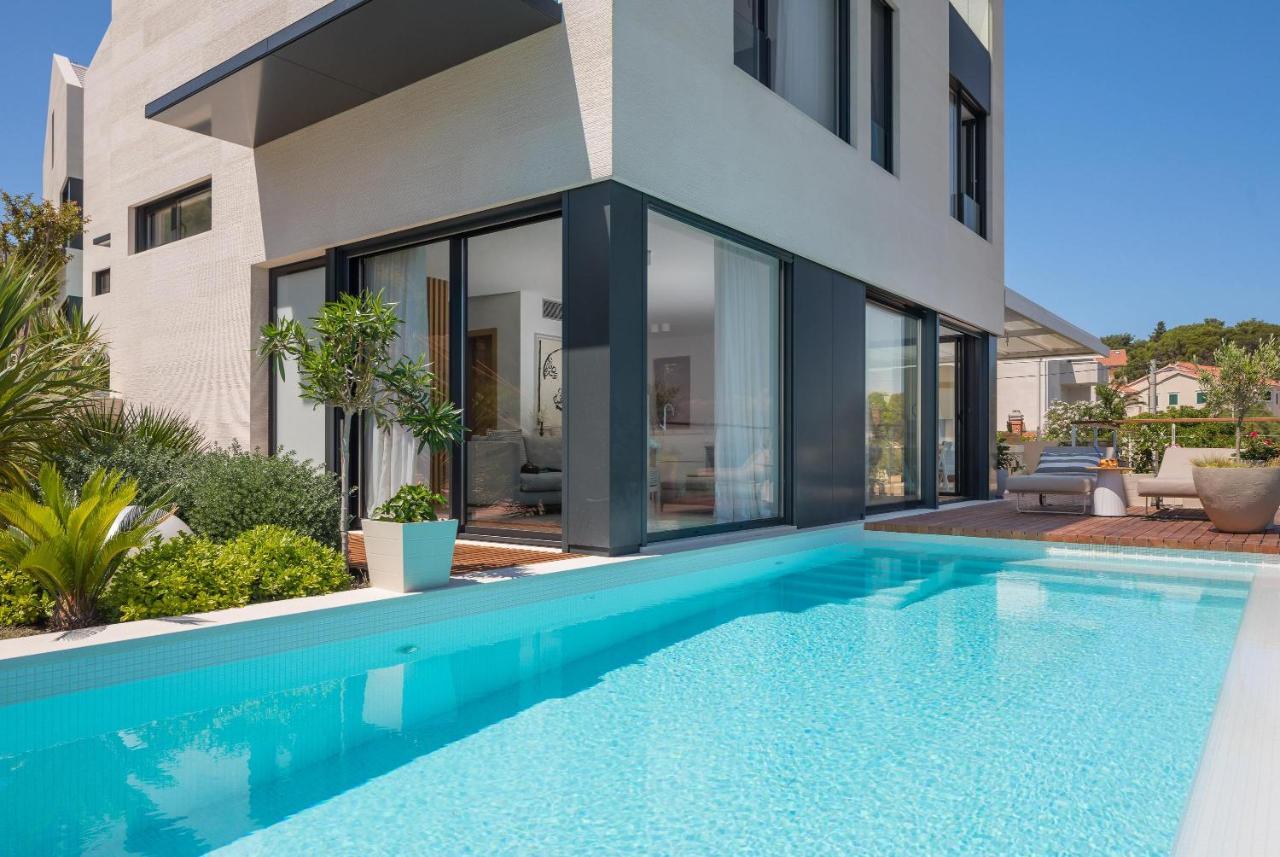 Agapao Villas Sutivan ภายนอก รูปภาพ
