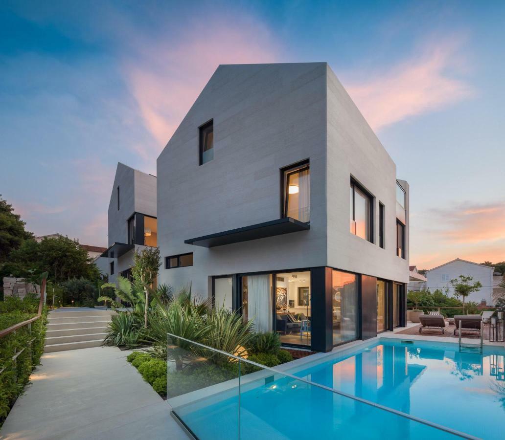 Agapao Villas Sutivan ภายนอก รูปภาพ